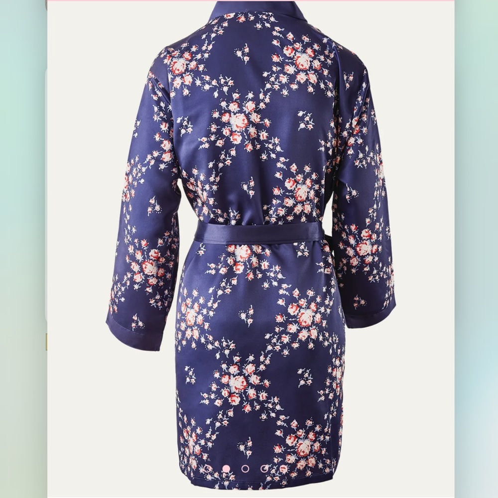 Morgan Lane Robe - Picture 5 of 6
